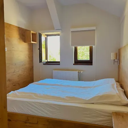 Vrh Apartment *
